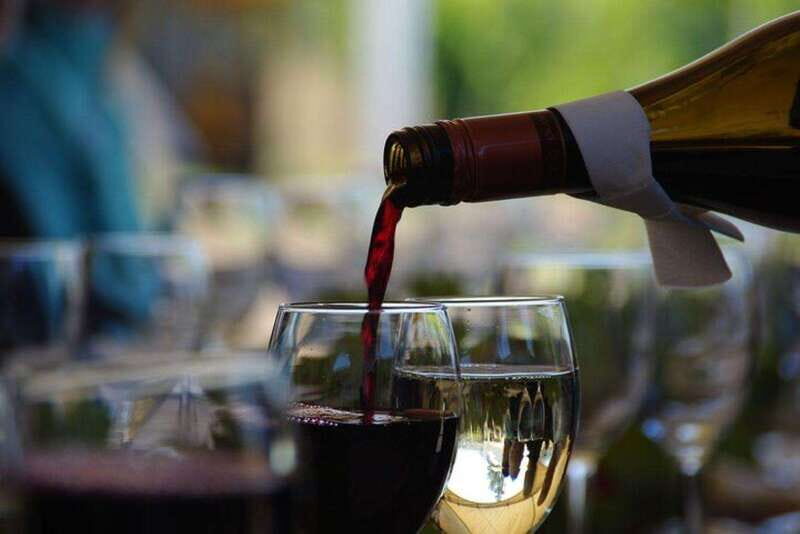West Kelowna: Wine Tour with Tastings - The Wineries: A Closer Look