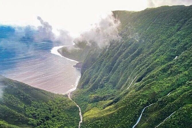 West Maui and Molokai 60-Minute Helicopter Tour - Practical Details & Considerations