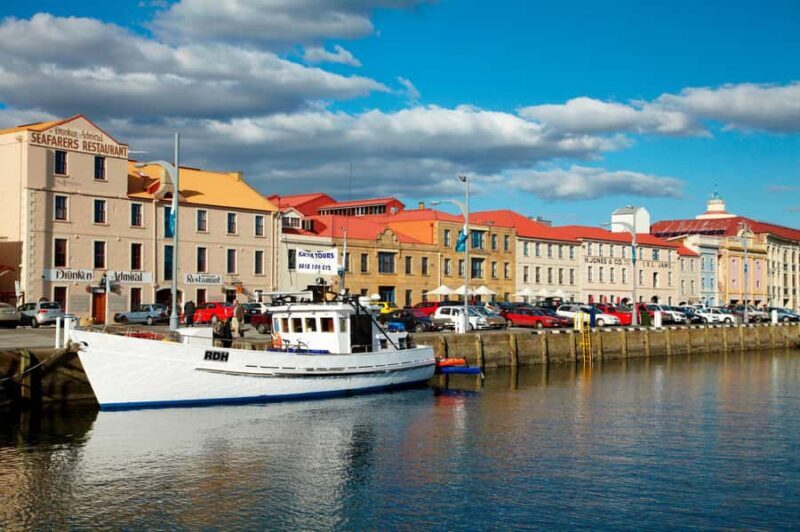 Wet & Dry Hobart - How the Tour Begins: The Private Walking Tour