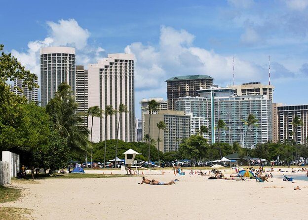 Whale Watching and Sunrise Breakfast Cruise in Honolulu - An Authentic Hawaiian Marine Adventure with a Relaxed Pace