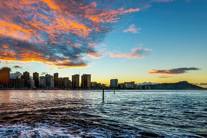 Whale Watching & Late Breakfast Cruise in Honolulu - Setting the Scene: What to Expect on the Water