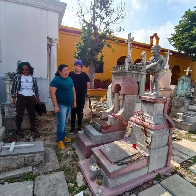 What's Day of the Dead? Merida: Cemetery Tour - Practical Tips for Travelers