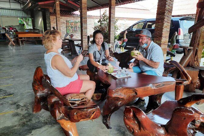 Wheelchair & Luxury Tour to Floating & Railway Markets - FAQs