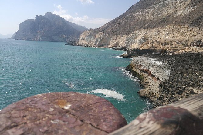 Where Sea Meets Rock: A Scenic Journey to West Salalahs Shores - Starting Point: Eftilqout Cliff – The Balcony of the Arabian Sea