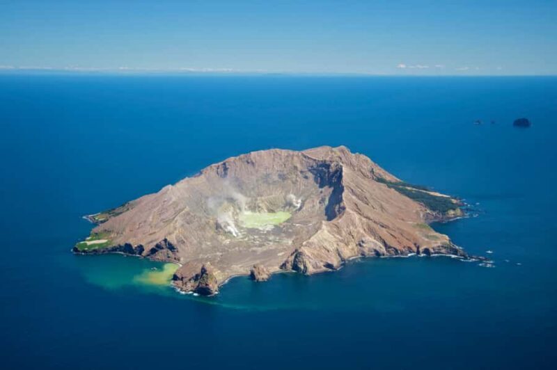 White Island & Whale Island 1-Hour Volcano Scenic Flight - An Introduction to the Scenic Flight Experience