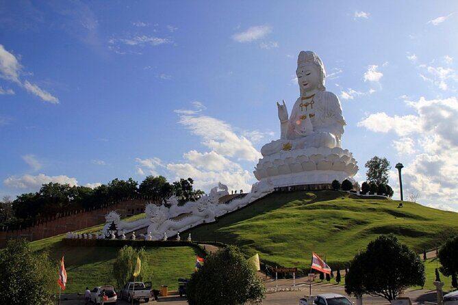 White Temple, Blue and Red Temple Tour from Chiang Rai - Afternoon: Wat Rong Suea Ten (The Blue Temple)