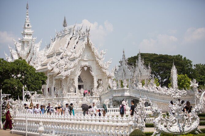 White Temple, Blue and Red Temple Tour from Chiang Rai - Returning and Reflection
