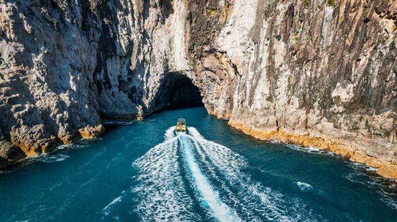Whitianga: 2-Hour Cathedral Cove and Volcanic Coast Cruise - What to Bring and Wear