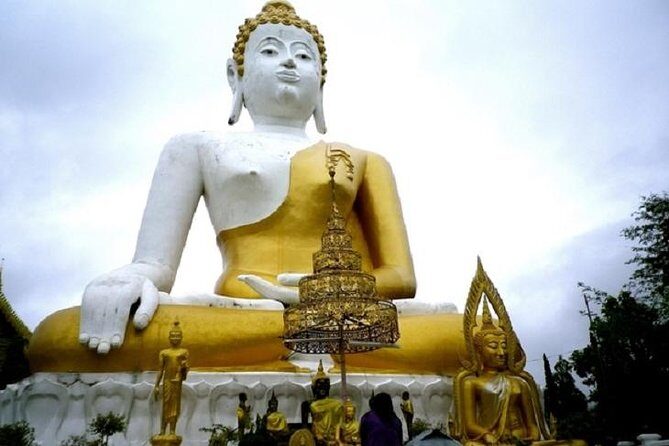 Wiang Kum Kam and Wat Phra That Doi Suthep Private Tour - Practicalities and Considerations
