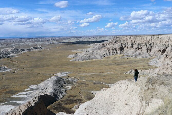 Wildlife Biologists Field Expedition: The Badlands Uncovered - FAQs