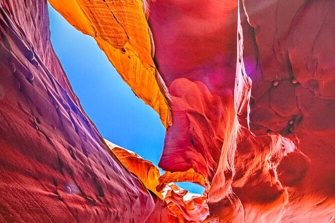 Wind Pebble Canyon Full Hiking tour through Antelope Canyon - Practicalities and Tips