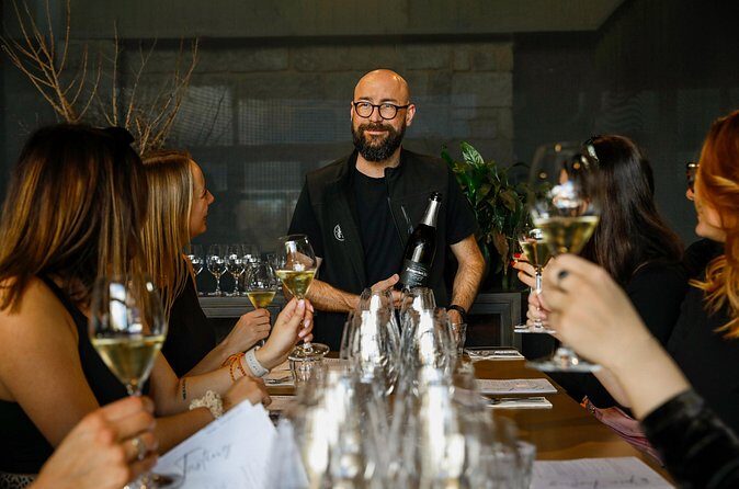 Wine Tasting in Pokolbin with Foodie Adventure - Why This Experience Works