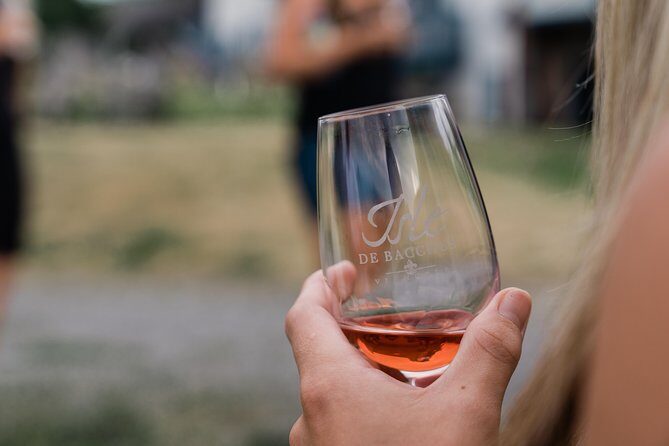 Wine Tasting on Ile d'Orleans - An Introduction to the Île dOrléans Wine Tour