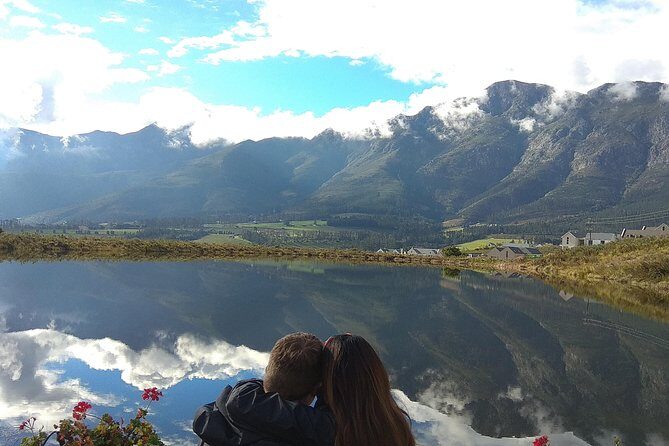Wine Tour to Stellenbosch & Franschhoek with Tastings & Lunch - FAQs