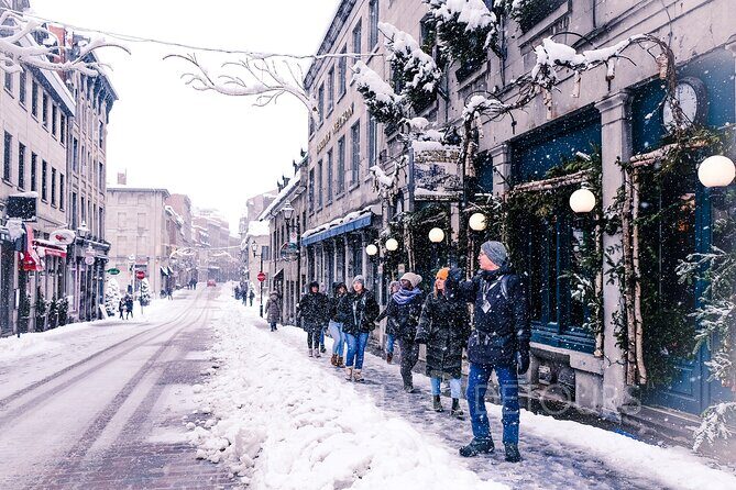 Winter Wonderland Express: Old Montreal Highlights Walking Tour - Key Points