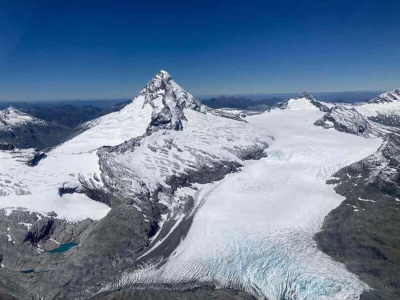 Wnaka: Mt Aspiring Explorer Scenic Flight with 2 Landings - The Sum Up
