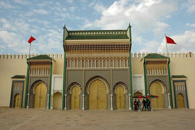 Wonderful Day Tour in Fes: A Historical and Cultural Guided Trip - The Experience in a Nutshell