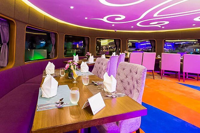 Wonderful Pearl: Bangkok's Dinner Night Cruise - The Buffet Dinner: More Than Just a Meal