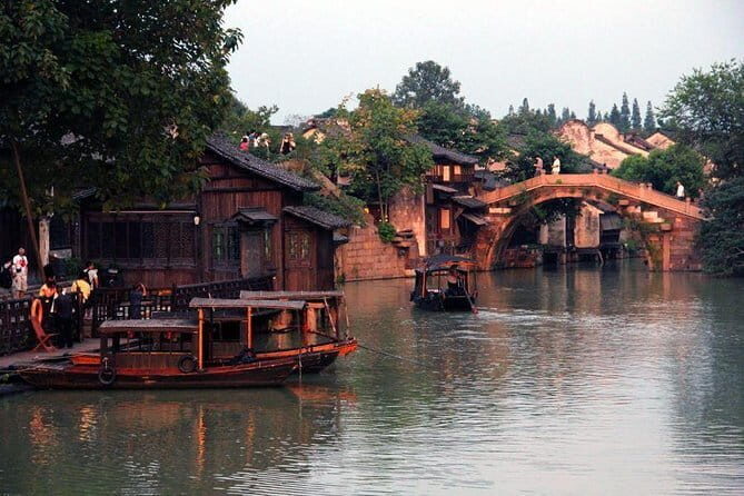 Wuzhen Ancient Water Town Private Night Tour from Hangzhou with Dinner Option - Authentic Experiences and Authenticity