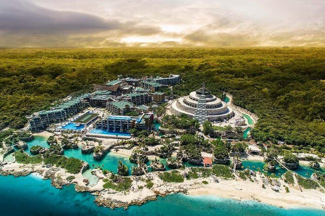 Xcaret Aquatic Theme Park Private 12 hrs Trip from Cancun by van - Who is this tour best for?