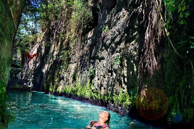 Xcaret Tour Plus with Buffete and Transportation only from Cancun - FAQs