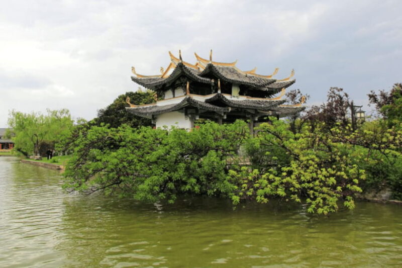 Xiamen: Private City Highlights Tour with Gulangyu Island - Key Points