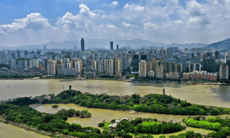 Xiamen: Private City Highlights Tour with Gulangyu Island - Exploring Cultural and Historic Landmarks