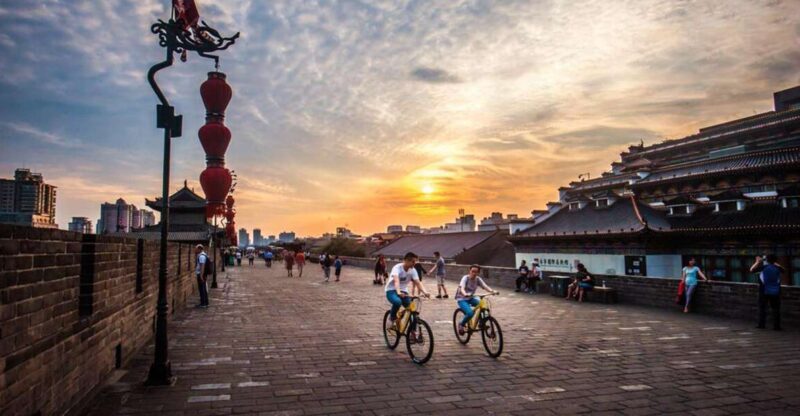 Xi'an City Wall Private Guided Tour with Cycling Option - An Overview of What to Expect