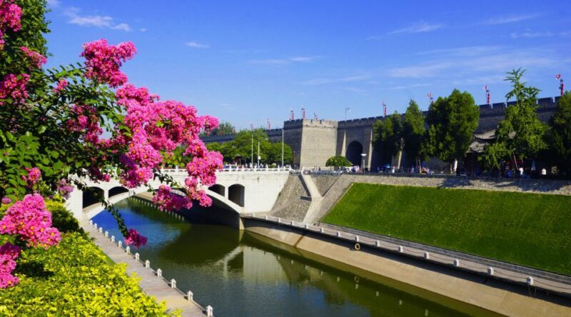 Xi'an City Wall Private Guided Tour with Cycling Option - The Significance of Xian’s City Wall