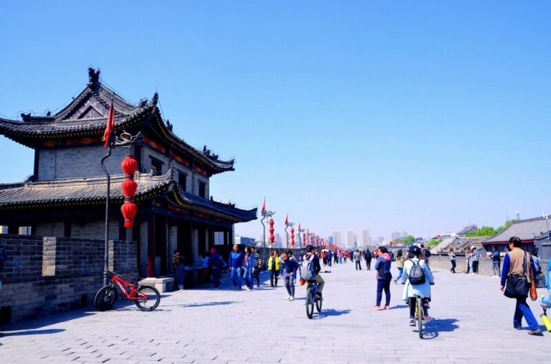 Xi'an City Wall Private Guided Tour with Cycling Option - The Walking or Cycling Experience