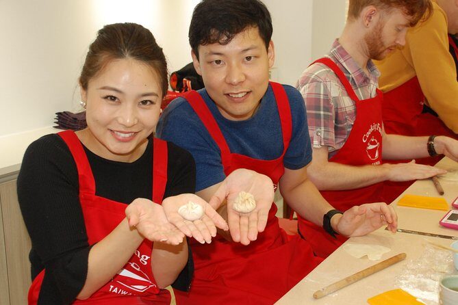 Xiao long bao, Pork thick soup, Bubble milk tea. (Taiwan Cooking Class)-B - Key Points