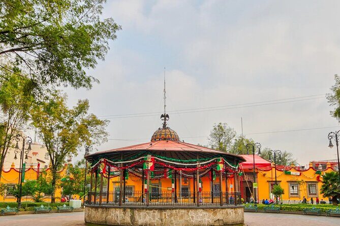 Xochimilco, Casa de Frida Kahlo, Coyoacán and UNAM - FAQs