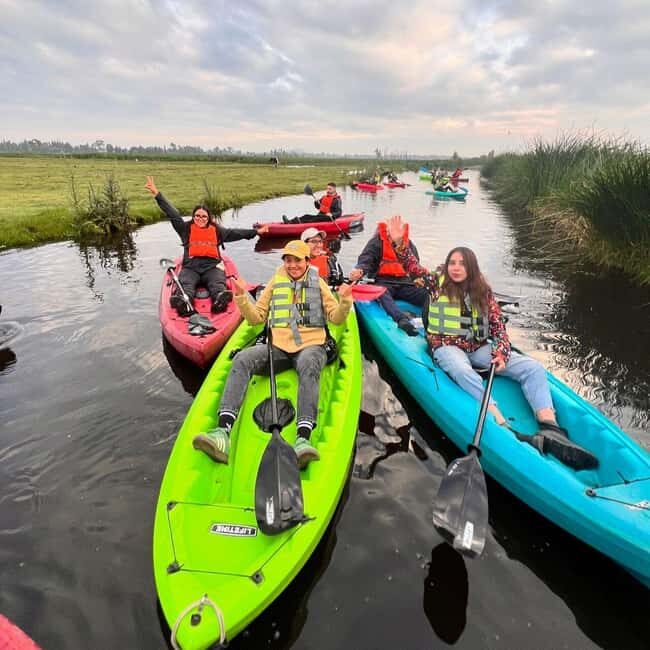 Xochimilco: Kayak ride at sunrise with breakfast - Key Points