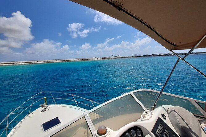 Yacht tour with local guide & snorkeling activities - Analyzing the Value