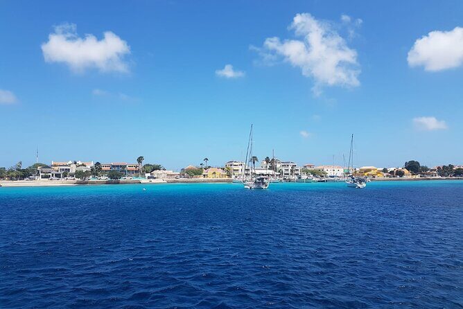 Yacht tour with local guide & snorkeling activities - Frequently Asked Questions