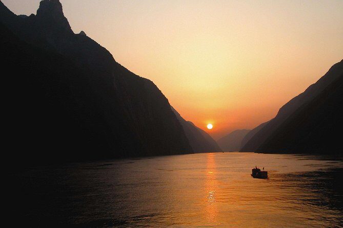Yangtze River Cruise from Yichang to Chongqing Upstream in 5 Days 4 Nights - What Travelers Are Saying: Authentic Experiences from Reviews