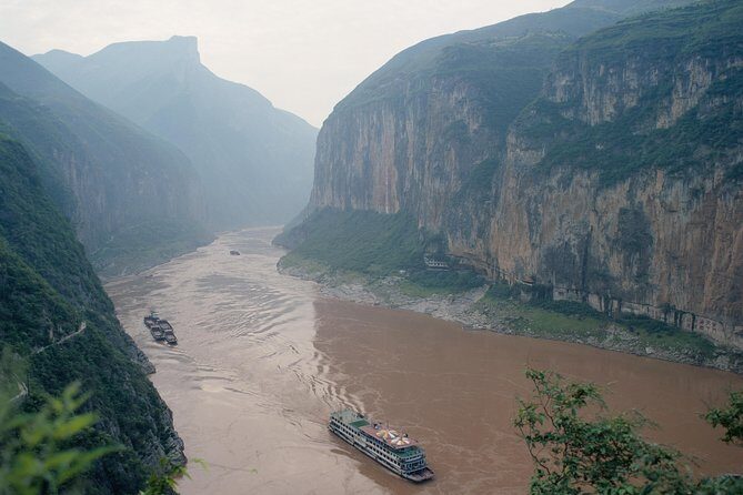 Yangtze River Cruise from Yichang to Chongqing Upstream in 5 Days 4 Nights - Who Should Consider This Cruise?