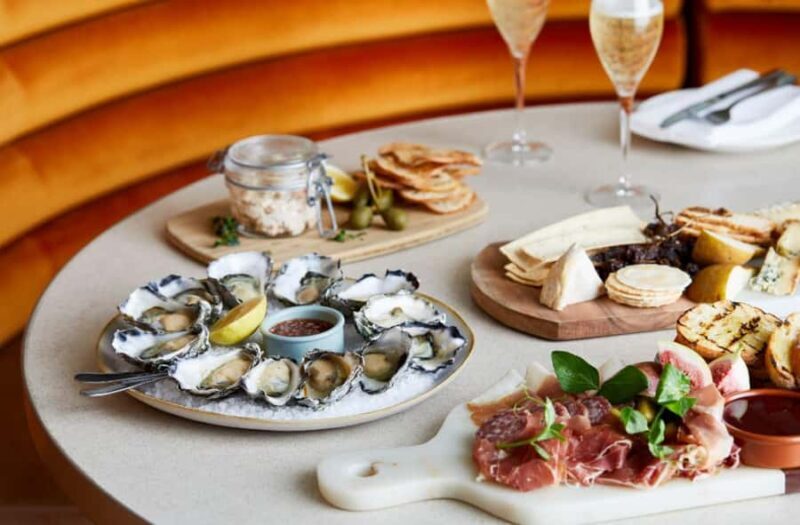 Yarra Valley Foodies Tour with Chandon and Kangaroo Safari! - Yarra Valley Chocolaterie & Ice Creamery: Sweet Stop