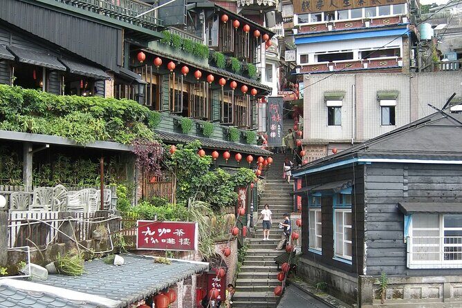 Yehliu, Jiufen & Pingxi Day Tour from Taipei - What’s Included and What’s Not