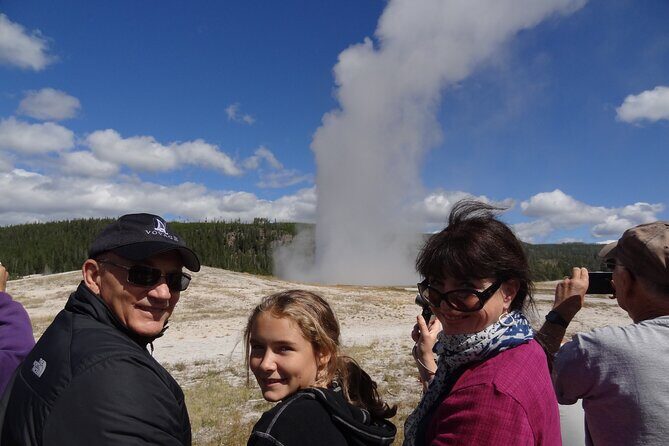 Yellowstone Grand Tour: See All Yellowstone In One Day - The Experience in Detail