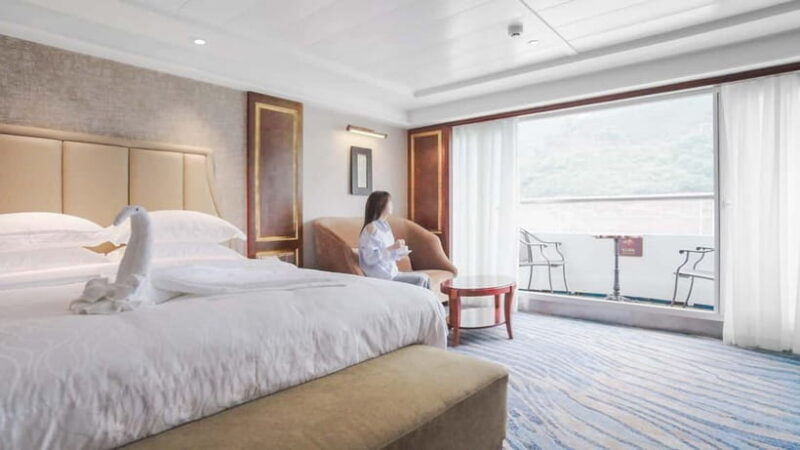 Yichang - Chongqing Yangtze Miracle Luxury 5D4N Cruise - Analyzing the Value