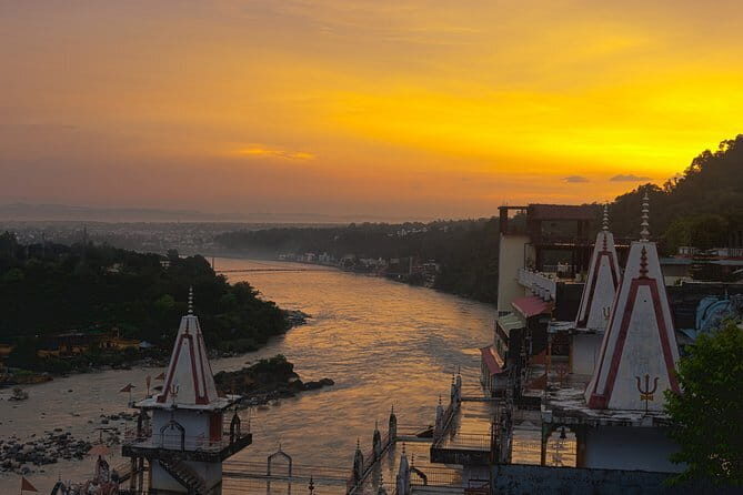 Yoga Teacher Training in India with Ashram Stay - Who Will Love This Experience?