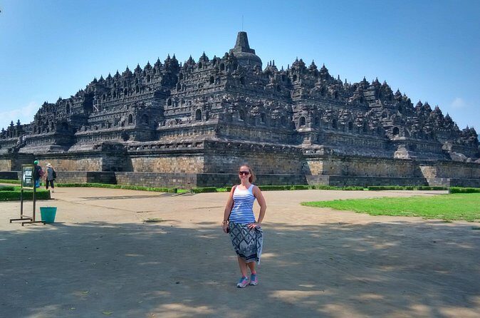Yogyakarta: Borobudur Temple Climb Up and Prambanan Temple Tour - Final Thoughts: Why This Tour Works Well
