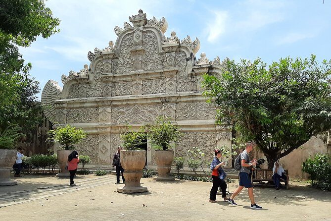 Yogyakarta City tour and Ijo Temple Sunset - FAQs
