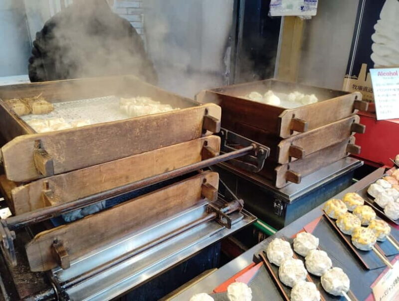 Yokohama: Chinatown Guided Walking Tour with Food Tasting - Exploring Yokohamas Chinatown