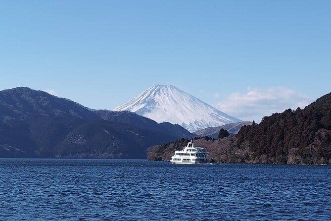 Yosegi Zaiku Craft Experience in Hakone - The Kanazashi Parquet Crafts Center