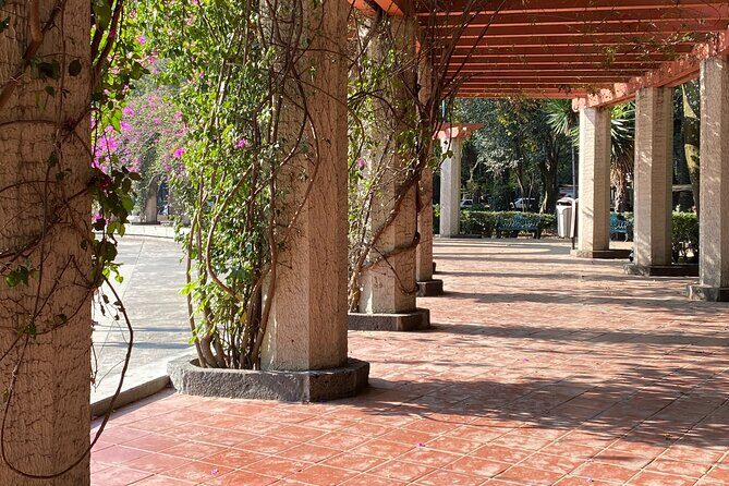 Your city, your way. Private Mexico City tour with a local expert - The Bottom Line