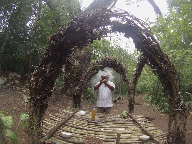 Yucatan: Coba Ruins & Punta Laguna Jungle Adventure - Adventure in the Lagoon: Zip-Lining and Rappelling