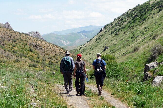 Yurt stay and Hiking in the Nurata Mountains tour - 2 days - A Closer Look at the 2-Day Itinerary