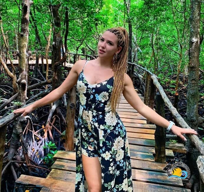 Zanzibar: Jozani Forest, Kuza Cave & The Rock Restaurant - In Closing